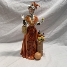 Vintage Avon 1991 President's Club Figurine Mrs. Albee - Full Size In Box picture