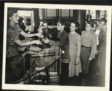 SCOTTY BECKETT Our Gang Little Rascals 1943 Boy From Stalingrad Vintage Photo 8x picture