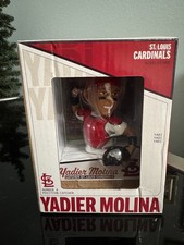 Yadier Molina Bobblecard Bobblehead Hall of Fame St. Louis Cardinals picture