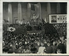1943 Press Photo New York Lucy Monroe sings National Anthem at Army Day event picture