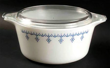 Vtg '72 PYREX Compatibles Snowflake Blue Garland Casserole with Lid 474-B 474-C picture