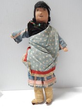 ANTIQUE VINTAGE ZUNI PUEBLO INDIAN FEMALE DOLL - NICE OLD EXAMPLE picture