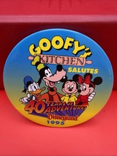 VTG 1995 Goofy’s Kitchen 40th Anniversary Disneyland Disney 3” Pinback button picture