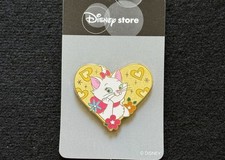 JDS Marie Cat Summer Girl Heart Disney Pin (J) picture