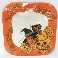ANTIQUE HALLOWEEN PAPER  PLATES 6 UNUSED  - 1940'S WITCHES AND PUMPKINS picture
