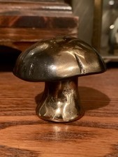 Vintage By Julee Schofield Brass Mushroom 1 1/2” Rare Hard To Find Collectible 1 picture
