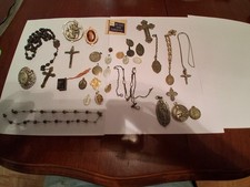33 Pieces Of Vintage Lot Religious Catholic Rosaries, Pendants, Cross picture