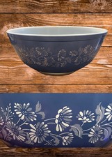 Vintage Pyrex Large Blue 404 Nesting Bowl - 4 Quart - Colonial Mist picture