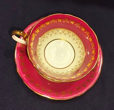 Aynsley Bone China England Teacup & Saucer Raspberry Magenta Gold Ivy Vintage picture