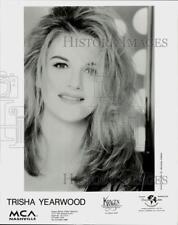 1992 Press Photo Trisha Yearwood - srp07218 picture