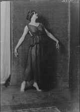 Beyer,Hilda,Miss,dancers,nudes,portrait photographs,women,Arnold Genthe,j,1915 picture