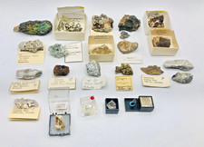 Lot 22 Mineral Specimen Wulfenite Vanadinite Fluorite Quartz Crystal micro Rare picture