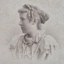 Antique Cabinet Card Photo Young Woman Curls Profile Eaton Rapids Michigan 1890s picture