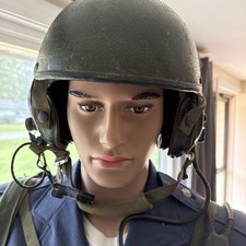 Vintage 1984 USGI Gentex DH-132A  Ballistic CVC Tanker Helmet Complete picture