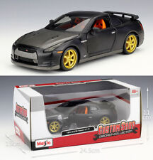 MAISTO 1:24 Nissan 2009 GTR Alloy Diecast Vehicle Car MODEL Collection TOY Gift picture