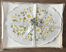 Vintage HJ Stotter Shasta Daisy Placemats Set Of 4 Translucent Frosted 12x17 NOS picture