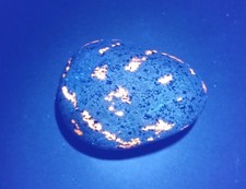 Fluorescent Sodalite ( Yooperlite )   A Bright 3.9 oz Lake Superior Yooperlite picture