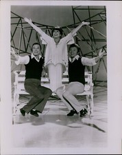 LG862 Original Photo GENE KELLY STEVE LAWRENCE EYDIE GORME Love is Here to Stay picture
