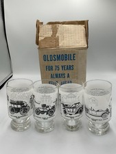 Set A Four Vintage Oldsmobile Glasses In Original Box picture