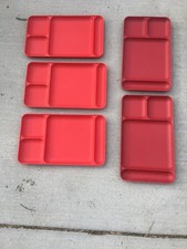 5 Tupperware Divided Dining Trays 1243, Pre-owned picture