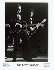 The Everly Brothers Autographed 8x10  Photo Don Phil Vintage Music Celebrity picture