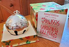 Wallace Silversmith 6th Annual Christmas Sleigh Bell 1976 Box & Card Beautiful picture