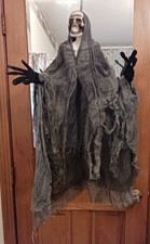 Vtg Halloween Floating Scary  Skeleton 36