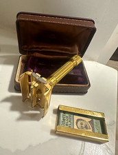 Vintage Gillette aristocrat razor with case, blade holder and original blades picture