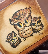 Vintage Lois Mae Thayer Signed Owl Family Wood Plaque 5.5