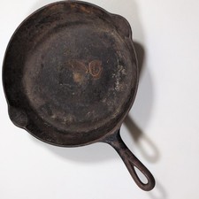 Vtg Griswold No 9 Cast Iron Skillet Large Block Logo Heat Ring 710 Erie PA USA picture