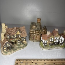 Lot of 6 Vintage David Winter Miniature Cottages Houses Collection Hand Painted⁠ picture