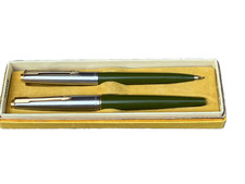 VTG OLIVE GREEN PARKER 45 FOUNTAIN PEN & BALLPOINT SET w BOX GOLD ARROW CLIP  picture