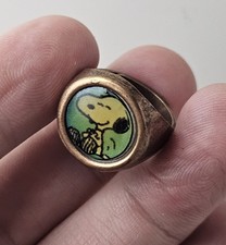 Vintage Peanuts Adjustable Snoopy Metal Gumball Ring Cereal Prize Toy picture
