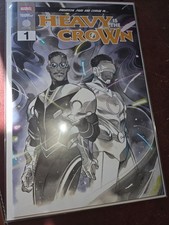 Heavy Is the Crown #1 Peach Momoko 2026 NYCC Exclusive Sealed in hand picture