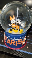 Disney Disneyland Paris Mickey & Minnie Mouse Eiffel Tower Snowglobe picture