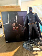 Hot Toys Batman Justice League 1/6 Scale picture