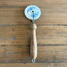 Antique Blue White Ceramic Pastry Crimper Pie Crust Cutter Wooden Handle picture
