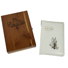Vintage 1976 Bible and Cedar Wood Box Memorial Edition Concordance picture