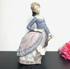 LLADRO - VTG Lady with Parasol Figurine - Porcelain - Hand Made in Spain picture