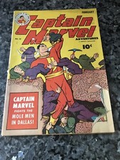 CAPTAIN MARVEL ADVENTURES #32 LOWER COMIC TEARs SEE POCS OTHERWISE NICE picture