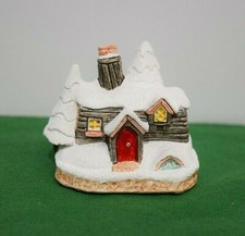 2002 David Winter Yuletide Cottage Christmas Ornament Mint in box. D1188 picture