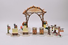 Charming Tails Squashville Set, Sign and Accessories Benches Mailboxes Lights picture