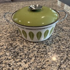 VTG Cathrineholm Norway Lotus Enamel Dutch Oven Casserole Dish Green RARE picture