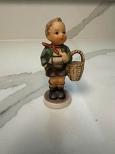 VTG Hummel Goebel “Little Shopper” HUM 205 TMK‑6 Mini Figurine W. Germany picture
