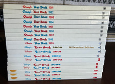 Disney's Wonderful World of Reading YEAR BOOK Lot of 18 w/ 8 Pullout Posters VG picture