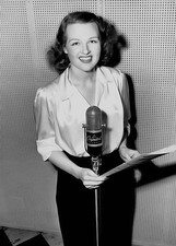 JO STAFFORD - American Traditional Pop Singer - 1940s Image 5 x 7 inch Reprint picture