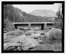 Photo:Beartooth Butte Bridge Montana 1900s River Mountain View picture
