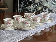 TIMELESS VINTAGE BONE CHINA TEA SET 6 PERSONS 'MOSS ROSE' ROYAL ALBERT ENGLAND picture