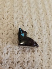 VINTAGE ANTIVE AMERICAN INDIAN ZUNI HAND CARVED TURQUOISE WOLF FETISH Abby Guam  picture