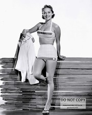 ACTRESS VERA MILES PIN UP - 8X10 PUBLICITY PHOTO (FB-117) picture